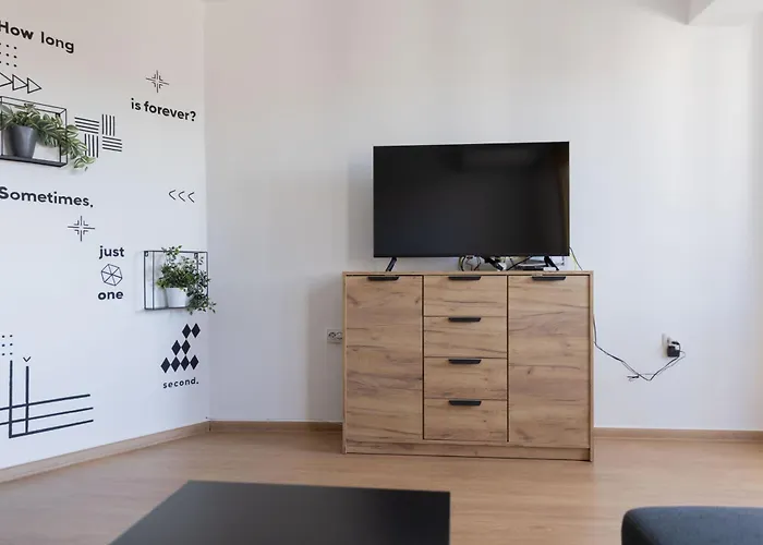 Апартаменты Lovely 1bd Flat Near The Sea Garden By Flat Mаnаger Бургас