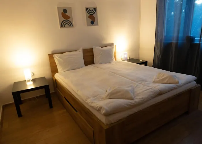 Апартаменти Lovely 1bd Flat Near The Sea Garden By Flat Mаnаger