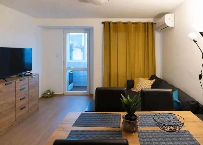 Lovely 1bd Flat Near The Sea Garden By Flat Mаnаger Апартаменти